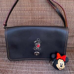 Coach x Disney Dinky w/ Minnie Kisslock Coin Purse